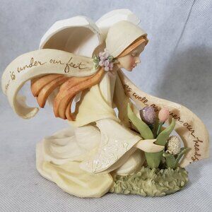 Garden Angel with Spring Flowers Figurine Karen Hahn Art Foundations Enesco 2007